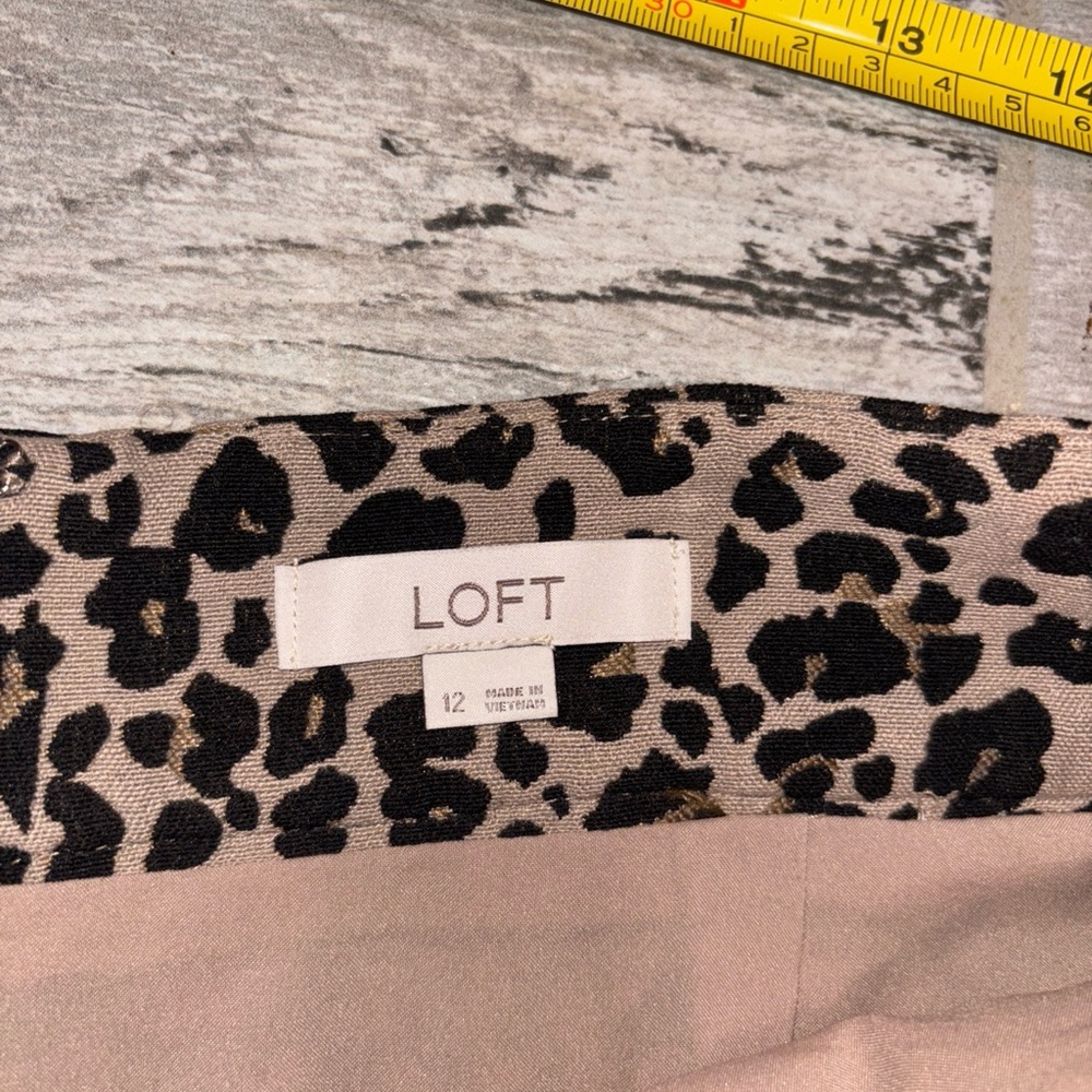 Leopard brown Print Women's Skirt by Loft with front pockets size 12 - worn 2xs - Picture 5 of 8